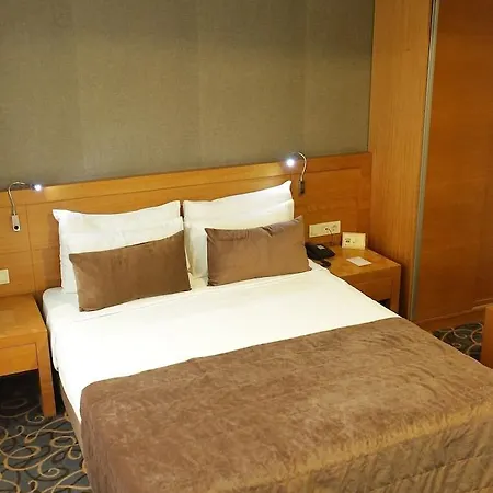 Volley Otel 4*
