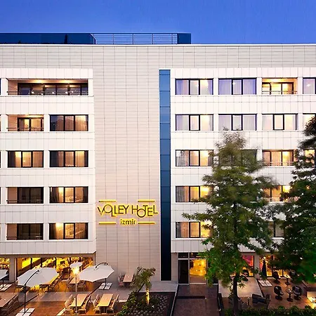 Volley إزمير