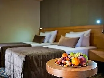 Volley Hotel Esmirna